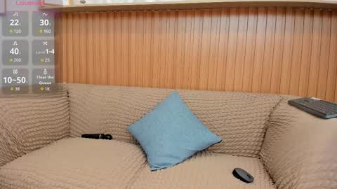 Snapshot of _karla_brunette_ chatting on 10.24.25 Amanda online show from 10.24.25