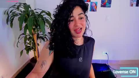 Snapshot of _kat_1 chatting on 06.13.26 online show from 06.13.26