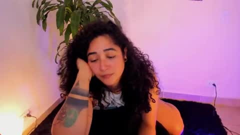 Snapshot of _kat_1 chatting on 06.17.26 online show from 06.17.26