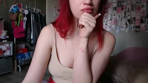 Snapshot of _katemiller_ chatting on 10.15.25 katemiller online show from 10.15.25