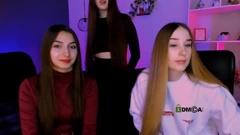 Snapshot of _kellykitten_ chatting on 03.19.26 _kellykitten_ online show from 03.19.26