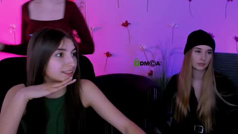 Snapshot of _kellykitten_ chatting on 03.20.26 _kellykitten_ online show from 03.20.26