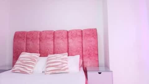 Kendall online show from 11.21.25