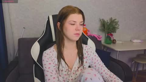 Molly   Emily online show from 12.18.25