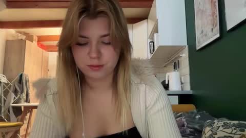 Molly   Emily online show from 03.26.26