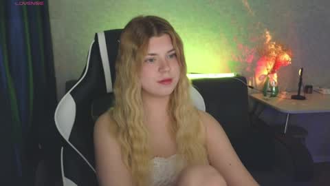 Molly   Emily online show from 04.23.26