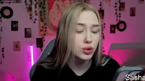 _kitekat_ online show from 11.20.25