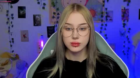 _kitekat_ online show from 02.03.26