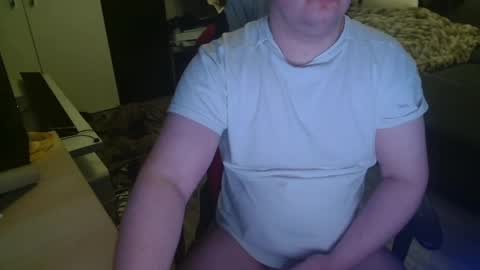 Snapshot of _kitsu_ chatting on 01.31.25 _kitsu_ online show from 01.31.25