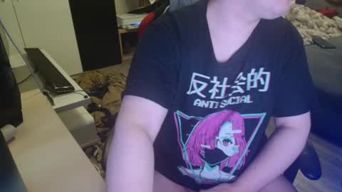 Snapshot of _kitsu_ chatting on 02.17.25 _kitsu_ online show from 02.17.25