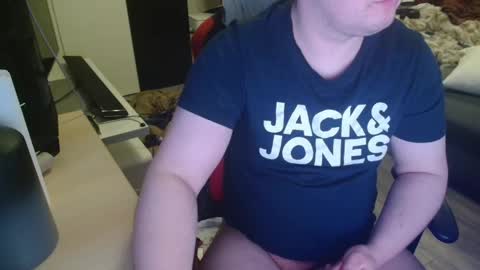 Snapshot of _kitsu_ chatting on 02.23.25 _kitsu_ online show from 02.23.25