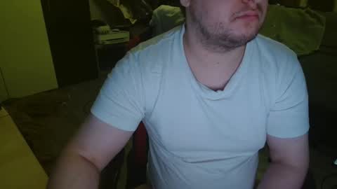 Snapshot of _kitsu_ chatting on 09.20.25 _kitsu_ online show from 09.20.25