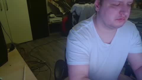 Snapshot of _kitsu_ chatting on 10.12.25 _kitsu_ online show from 10.12.25