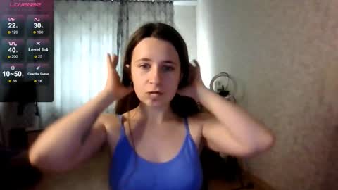 _kylle_ online show from 10.05.25