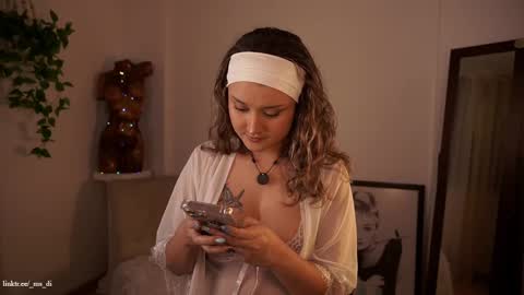 Not on OF Some stuff for sale  online show from 10.23.25