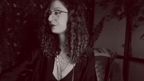 Snapshot of _lady_luna_ chatting on 12.15.24 Lady Luna online show from 12.15.24