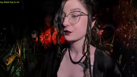 Lady Luna online show from 05.16.26