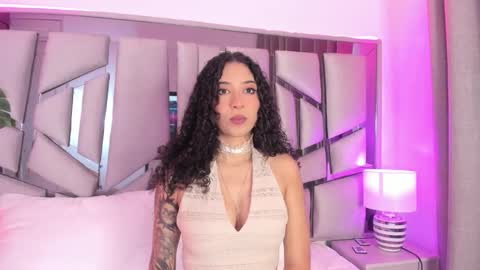 Snapshot of _lanna_jhonson_ chatting on 02.14.26 Lanna online show from 02.14.26