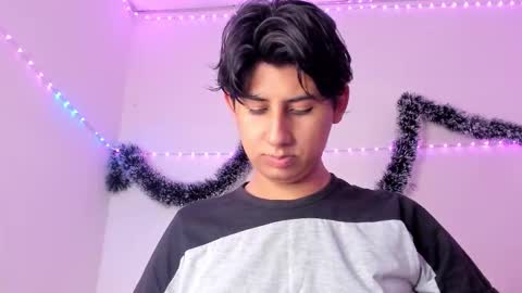 Snapshot of _latinsexy chatting on 01.18.26 _latinsexy online show from 01.18.26