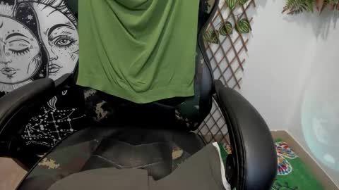 Layne online show from 02.21.25