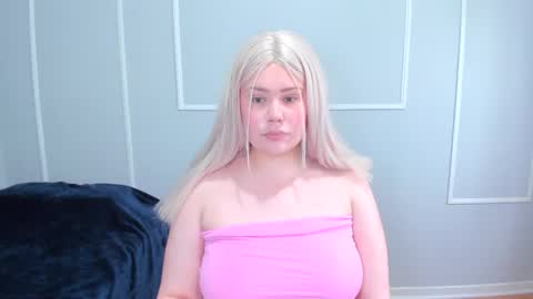 Snapshot of _leana_oo chatting on 11.05.25 leana online show from 11.05.25