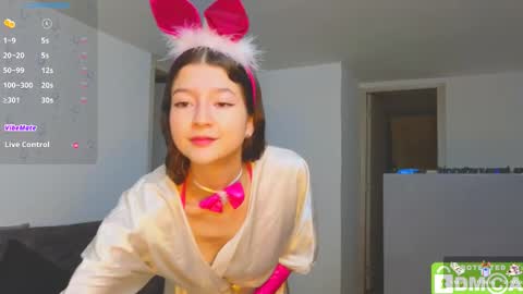 Snapshot of _leiablackley_ chatting on 10.13.25 Sharon and Ed online show from 10.13.25