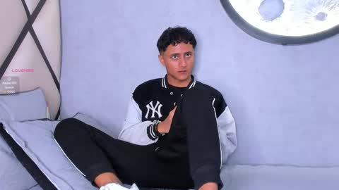 _leohot_ online show from 09.18.25