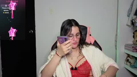 Lindasy online show from 05.25.26