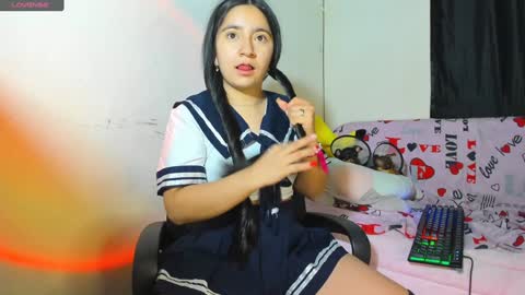 Snapshot of _litle_mily_ chatting on 12.07.24 Mily online show from 12.07.24