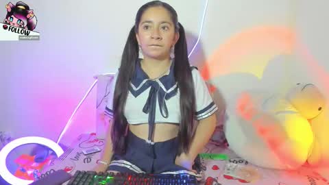 Snapshot of _litle_mily_ chatting on 10.24.25 Mily online show from 10.24.25