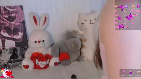 Snapshot of _litle_viola chatting on 02.11.25 Viola online show from 02.11.25