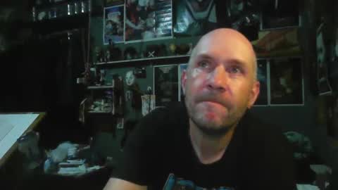 Snapshot of _longfellow chatting on 05.11.26 That guy online show from 05.11.26