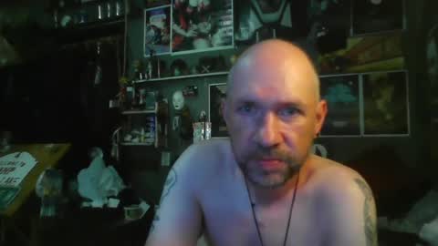 Snapshot of _longfellow chatting on 06.14.26 That guy online show from 06.14.26