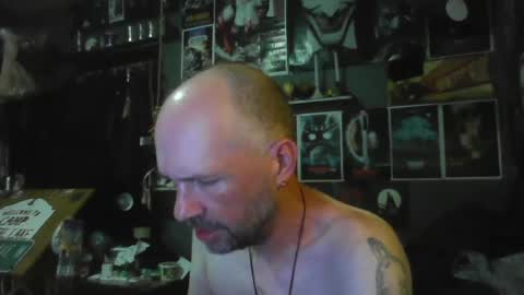 Snapshot of _longfellow chatting on 06.15.26 That guy online show from 06.15.26