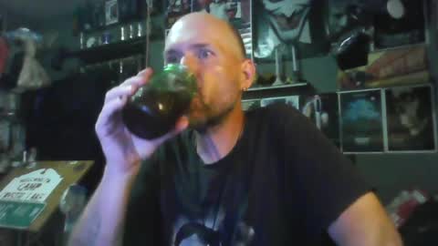 Snapshot of _longfellow chatting on 06.16.26 That guy online show from 06.16.26