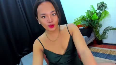 _lovelyyan69_ online show from 10.28.25
