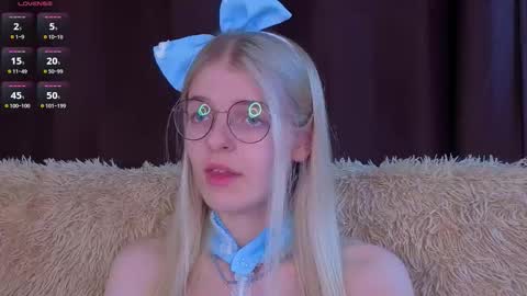 Snapshot of _luckybet_ chatting on 11.16.25 Monica online show from 11.16.25