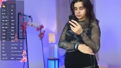 Snapshot of _luminika chatting on 08.02.26 Nika online show from 08.02.26