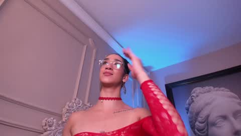  Luna  online show from 01.18.25