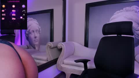  Luna  online show from 01.23.25