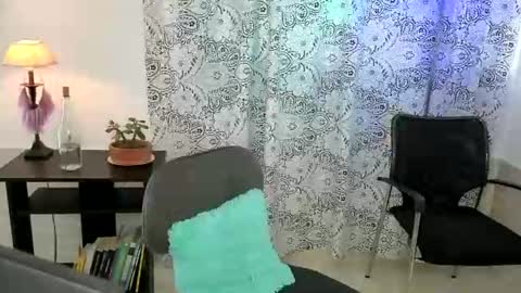 Snapshot of _lunablondie_ chatting on 06.20.26 _lunablondie_ online show from 06.20.26