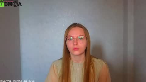 Welcome guys  Pleasure to see you all here  My name is Lysafeta and MichaelaTip menu is active Private is open  online show from 04.22.26