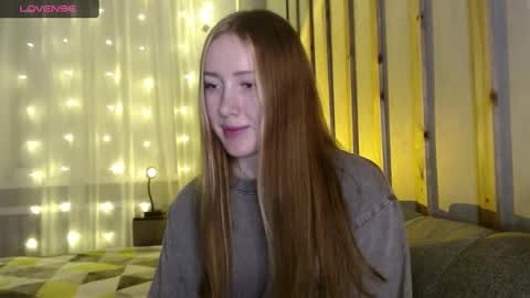 Snapshot of _marianne_ chatting on 12.28.24 online show from 12.28.24