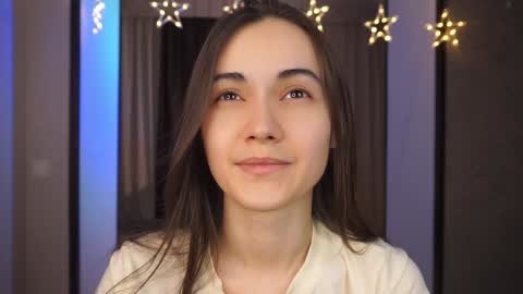  Gwen  online show from 02.05.25