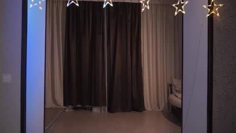  Gwen  online show from 02.10.25