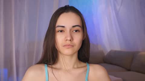  Gwen  online show from 02.28.25