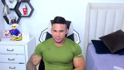 _matthew_santos_ online show from 02.08.25