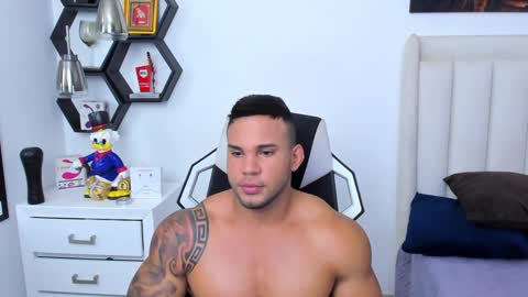 _matthew_santos_ online show from 02.12.25