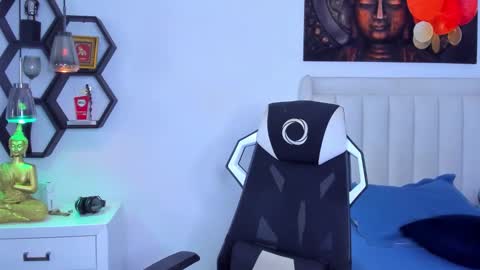 _matthew_santos_ online show from 11.06.25