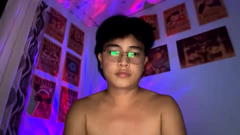 Snapshot of _maxurbate chatting on 01.06.26 MAX Dont forget to follow online show from 01.06.26